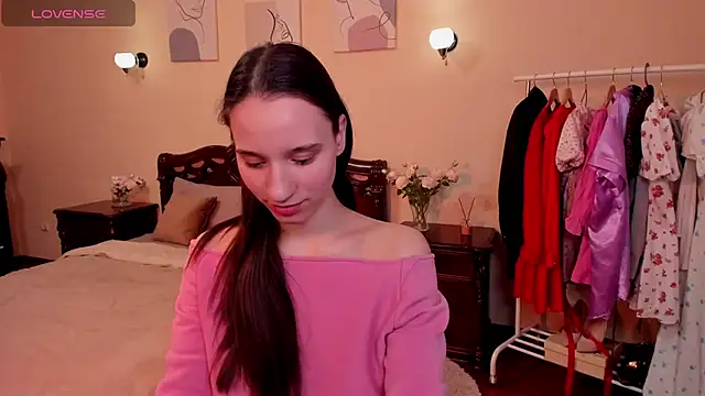 Snapshot of StaceySunny chatting on February 2025 11:34:02 AM StaceySunny online show from February 2025 11:34:02 AM