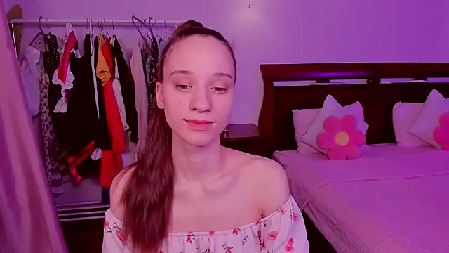 Snapshot of StaceySunny chatting on February 2026 07:40:01 AM StaceySunny online show from February 2026 07:40:01 AM