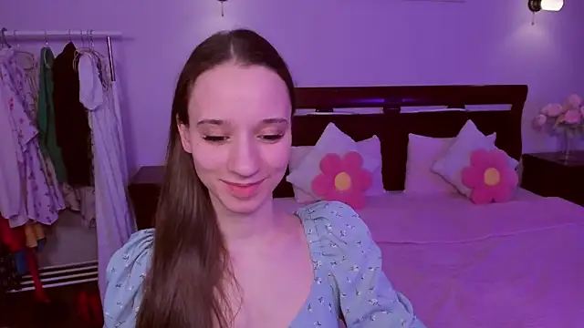 Snapshot of StaceySunny chatting on February 2026 05:40:02 PM StaceySunny online show from February 2026 05:40:02 PM