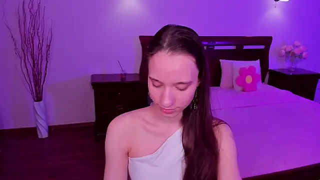 StaceySunny online show from April 2026 08:09:02 PM