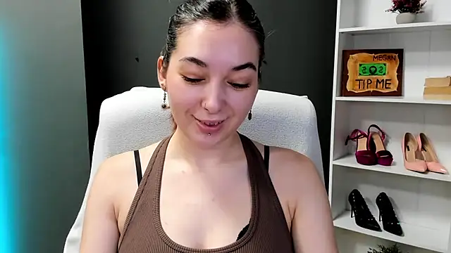 Snapshot of Meagn_Extasy chatting on July 2026 06:42:01 AM Meagn Extasy online show from July 2026 06:42:01 AM