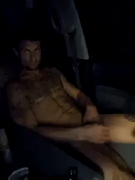 Snapshot of klownman1 chatting on December 2024 03:43:01 AM klownman1 online show from December 2024 03:43:01 AM