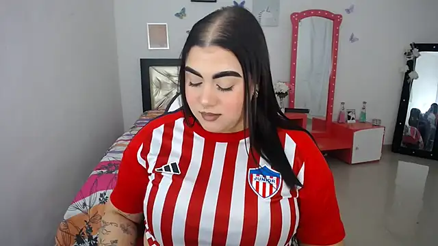 Snapshot of MadinsonCopper chatting on October 2025 01:35:01 AM MadinsonCopper online show from October 2025 01:35:01 AM