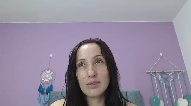 IberianMoonMK online show from March 2025 05:49:02 PM