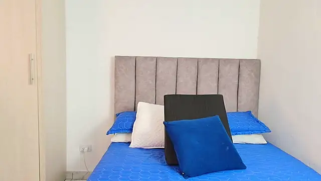 karina lewis  online show from January 2025 03:11:01 AM