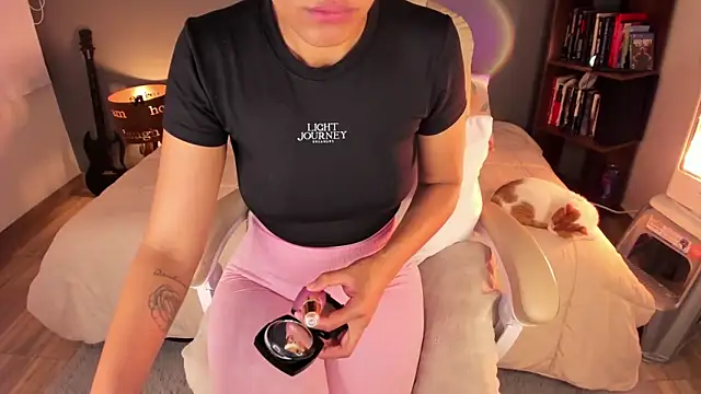 Roussmariehenao online show from September 2025 09:57:01 AM