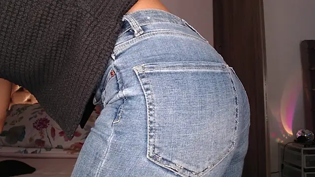 Roussmariehenao online show from April 2026 09:58:02 AM