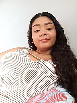 Snapshot of heleny901 chatting on December 2025 08:16:02 PM heleny901 online show from December 2025 08:16:02 PM