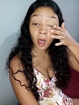 Snapshot of heleny901 chatting on December 2025 08:50:02 PM heleny901 online show from December 2025 08:50:02 PM