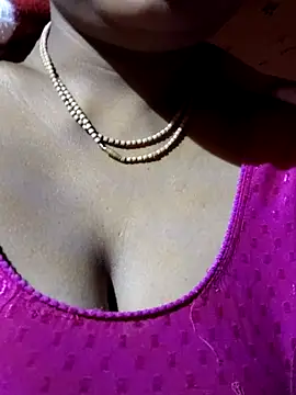 Snapshot of DARK_WINE_ chatting on November 2025 10:42:02 PM DARK WINE online show from November 2025 10:42:02 PM