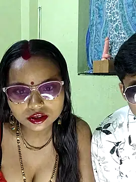 Snapshot of DARK_WINE_ chatting on July 2026 04:57:01 PM DARK WINE online show from July 2026 04:57:01 PM