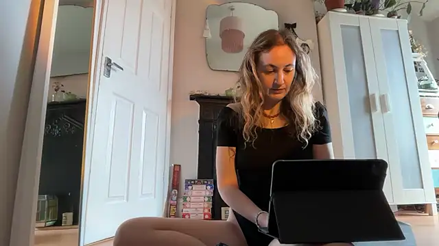 Littlelolo60 online show from September 2025 08:57:01 AM