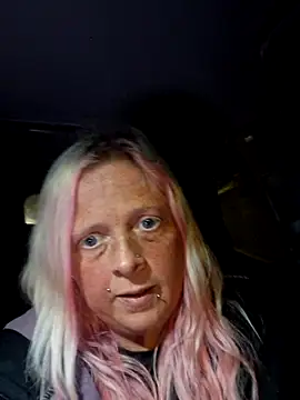 chubby british blonde uk online show from February 2026 06:30:01 PM