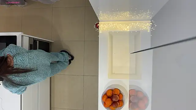 Mika Miller online show from December 2024 09:39:01 PM