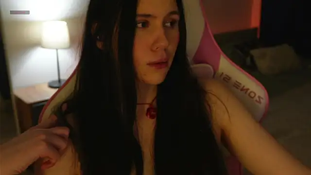 Snapshot of jennetdoll chatting on February 2025 04:48:02 PM jennetdoll online show from February 2025 04:48:02 PM