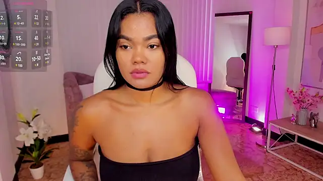 Snapshot of madisson_davon chatting on March 2025 01:45:01 PM madisson davon online show from March 2025 01:45:01 PM