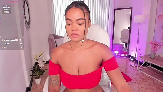 Snapshot of madisson_davon chatting on March 2025 01:37:02 PM madisson davon online show from March 2025 01:37:02 PM