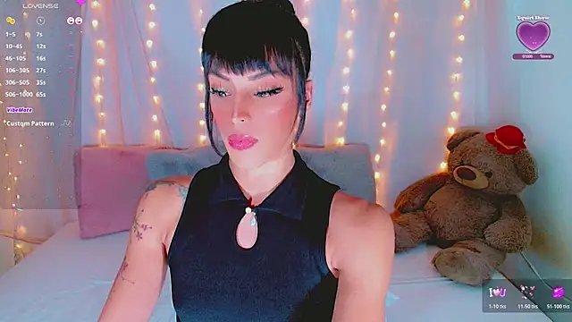 AlanaBekeer online show from November 2025 09:13:02 PM