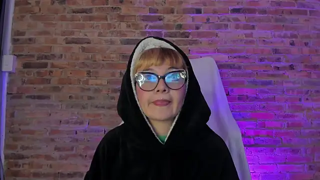 Snapshot of Sweet_Namii chatting on January 2025 05:31:02 AM Sweet Namii online show from January 2025 05:31:02 AM