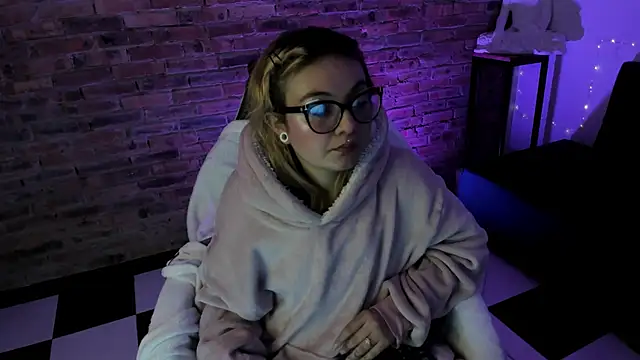 Snapshot of Sweet_Namii chatting on March 2025 05:40:01 AM Sweet Namii online show from March 2025 05:40:01 AM