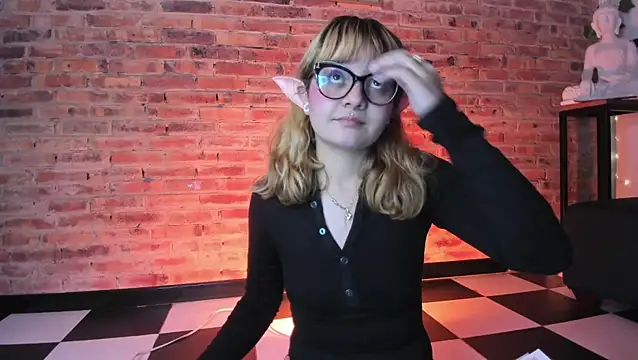 Snapshot of Sweet_Namii chatting on March 2025 05:46:01 AM Sweet Namii online show from March 2025 05:46:01 AM