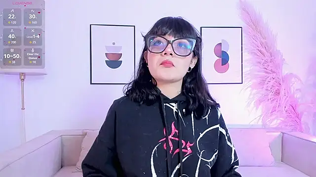 Snapshot of Sweet_Namii chatting on October 2025 07:47:02 PM Sweet Namii online show from October 2025 07:47:02 PM