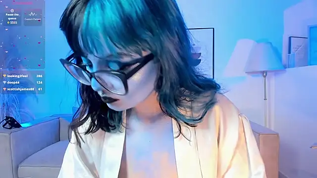 Snapshot of Sweet_Namii chatting on November 2025 08:41:02 PM Sweet Namii online show from November 2025 08:41:02 PM