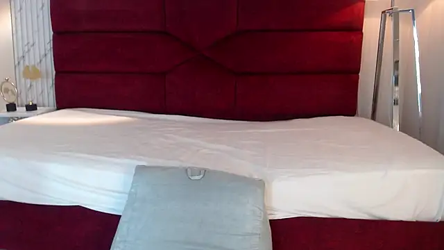 sara saenz99 online show from February 2025 07:40:02 PM