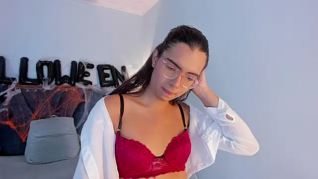 sara saenz99 online show from October 2025 08:20:02 PM