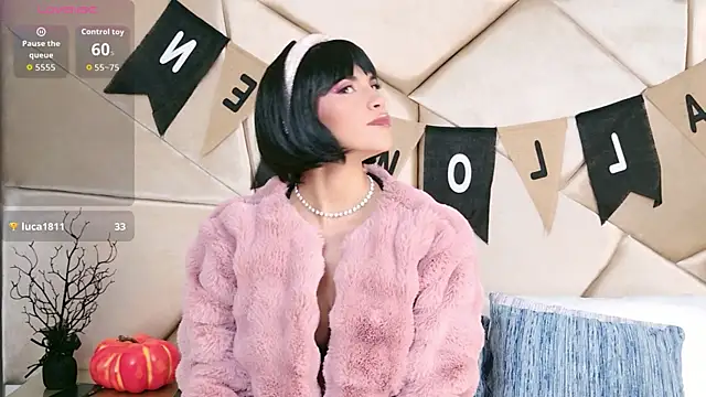 Snapshot of Camille_Torres chatting on October 2025 01:56:01 PM Camille Torres online show from October 2025 01:56:01 PM