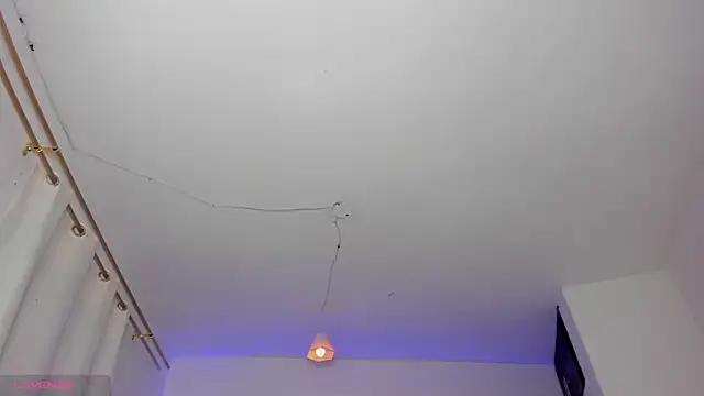 Snapshot of Scarlett_811 chatting on May 2026 08:25:01 PM Scarlett 811 online show from May 2026 08:25:01 PM