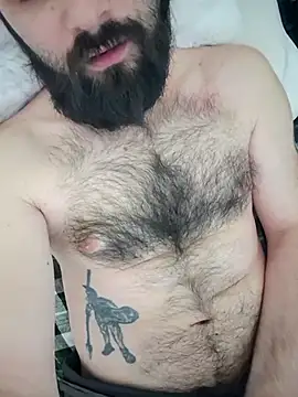 Snapshot of hungandnerdy420 chatting on May 2026 06:15:02 PM hungandnerdy420 online show from May 2026 06:15:02 PM