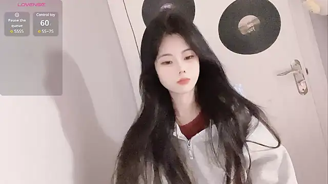 Qedgjwyz1 online show from February 2025 02:15:01 PM