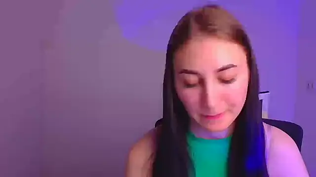 Jennifer Blum online show from December 2024 09:34:02 AM