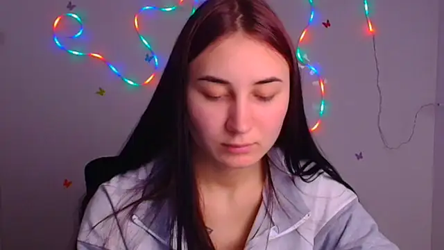 Jennifer Blum online show from March 2025 04:30:02 PM