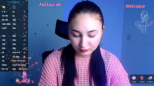 Jennifer Blum online show from November 2025 12:05:02 PM