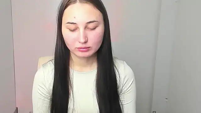 Jennifer Blum online show from November 2025 12:16:01 PM