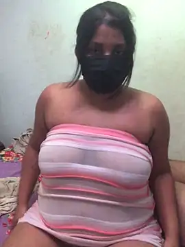 NOORA-GIRL online show from March 2025 11:42:02 AM