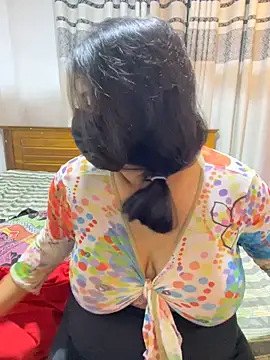 NOORA-GIRL online show from April 2026 02:38:01 AM