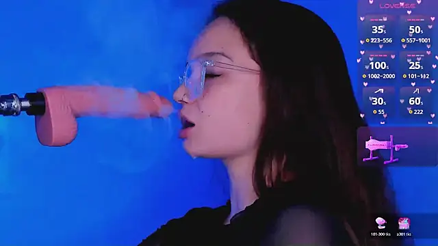 bitchpeace  online show from November 2025 04:18:01 PM