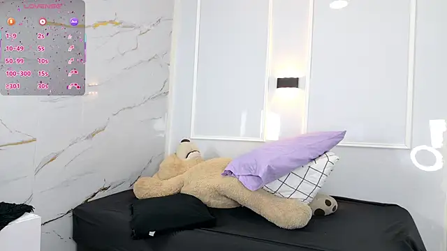 Snapshot of zorravioletta1 chatting on February 2026 11:36:02 AM zorravioletta1 online show from February 2026 11:36:02 AM