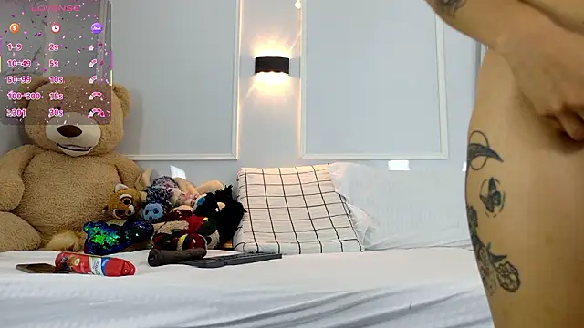 Snapshot of zorravioletta1 chatting on February 2026 01:11:01 PM zorravioletta1 online show from February 2026 01:11:01 PM