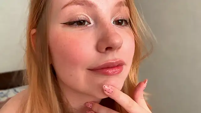 HoneyAudrey online show from April 2026 02:44:01 AM