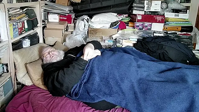 hadeszeuss2 online show from December 2024 01:36:02 PM