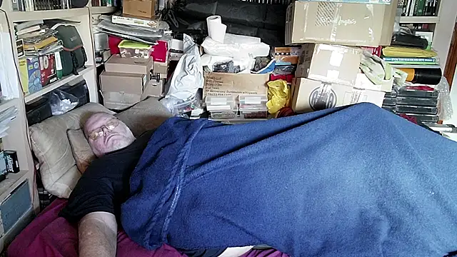 hadeszeuss2 online show from February 2025 02:59:01 PM