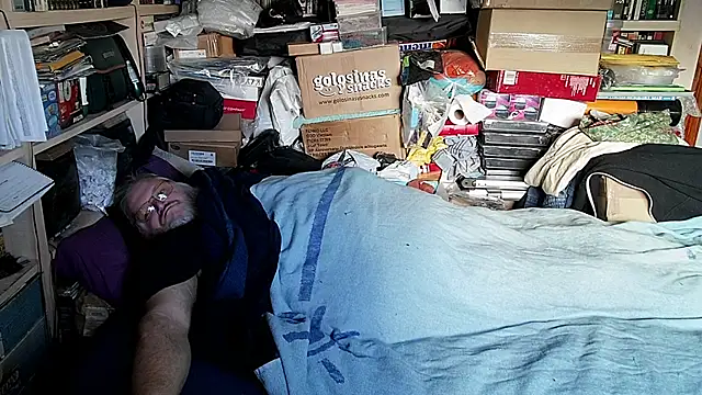 hadeszeuss2 online show from January 2026 03:17:01 PM