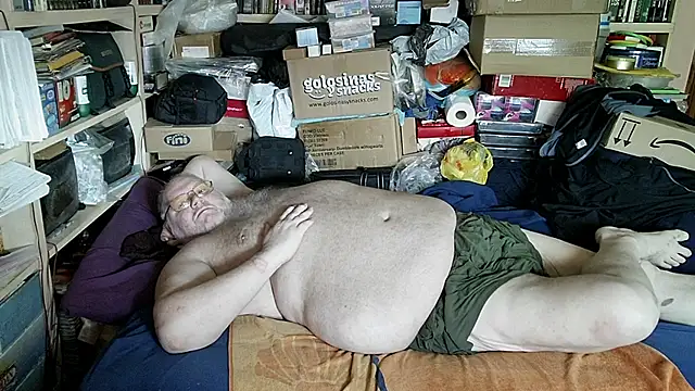 hadeszeuss2 online show from June 2026 06:02:01 PM