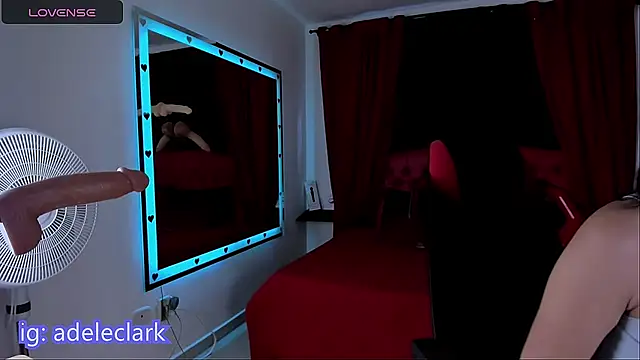 Snapshot of adele_clark chatting on January 2025 08:33:01 PM adele clark online show from January 2025 08:33:01 PM