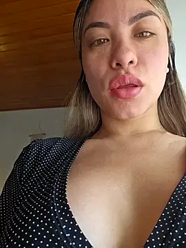 Karen San Miguel online show from January 2025 05:07:02 PM