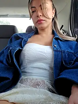 Karen San Miguel online show from February 2025 07:14:02 PM